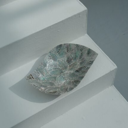 ABALONE SHELL LEAF PLATE